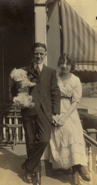 Franz Georg Leopold Lessiack and Margaret Spielmann Lessiack, New Jersey, 1917. Photographer unknown.